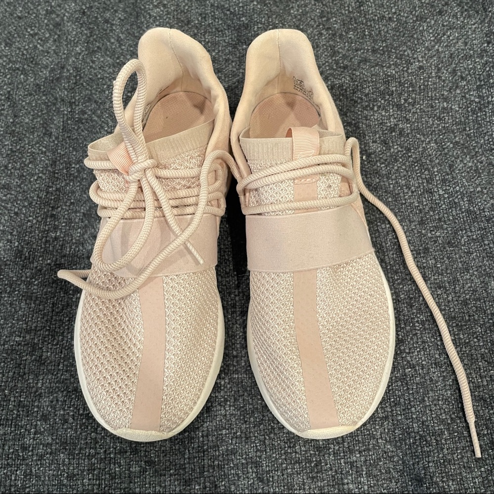 Fabletics Sneakers in blush pink 6.5